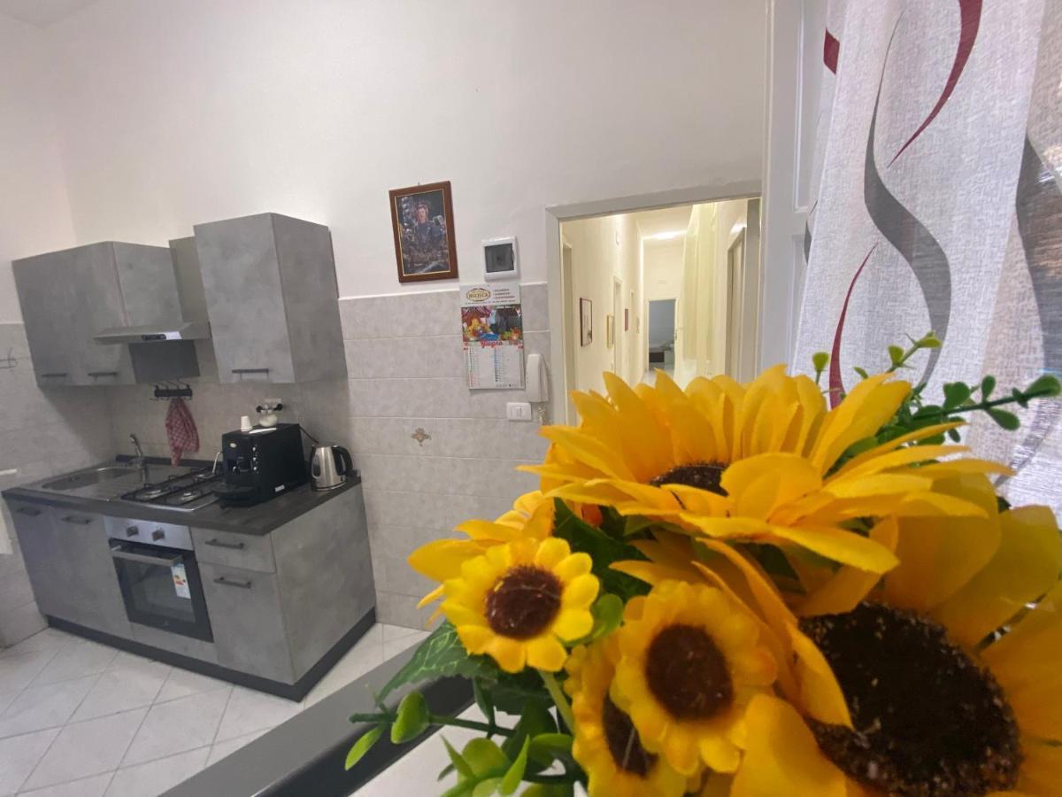 Lavica Airport Catania B&B Bagian luar foto